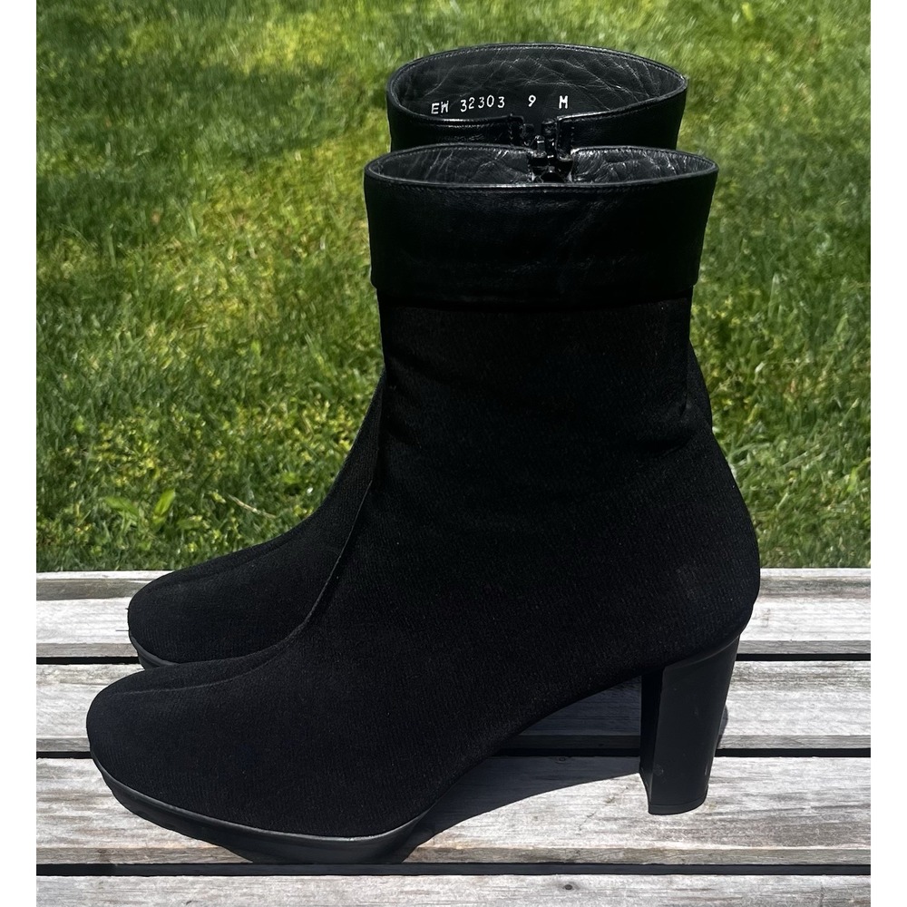 Stuart‎ Weitzman Women's Size 9 Gore-Tex Waterproof Black Ankle Boots